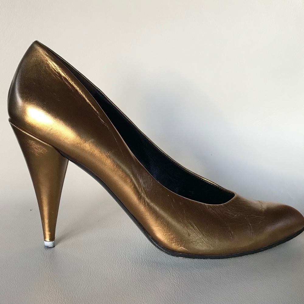 Charles Jourdan vintage Pump